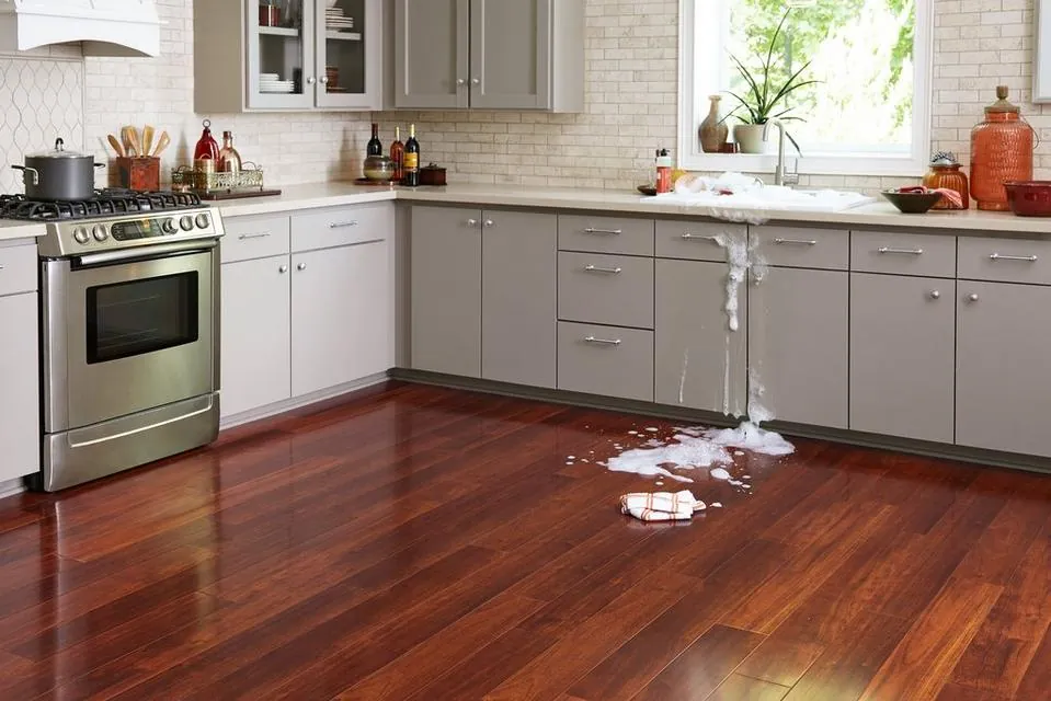 Timber Floor Kitchen: Combining
