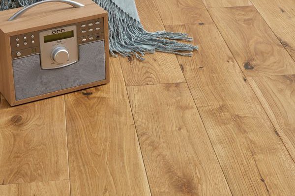 solid oak wood flooring
